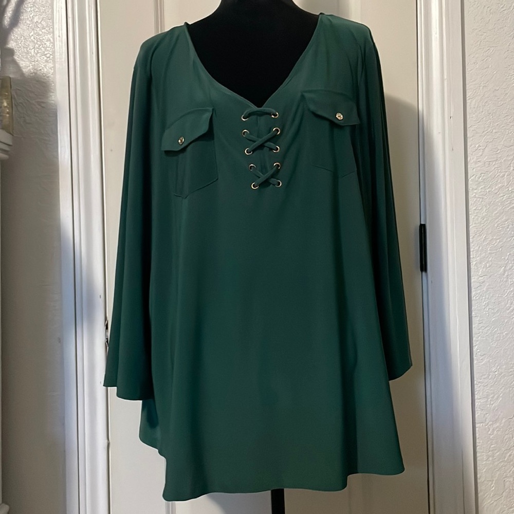 Green criss cross top